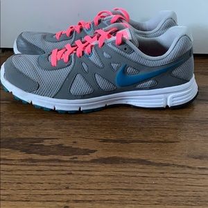 Women’s Nike Revolution 2 Running Shoes Size 11